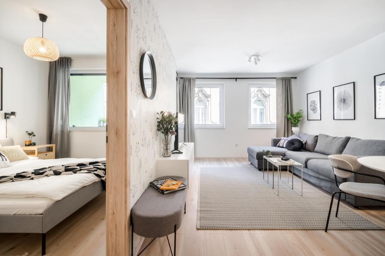 Cosy Tolnai Appartement *
